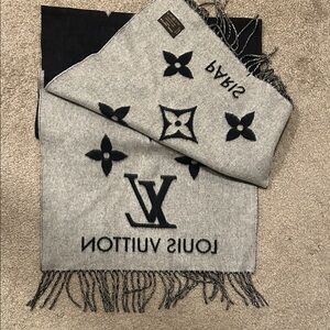 Louis Vuitton Gray and Black Reversible Cashmere Scarf